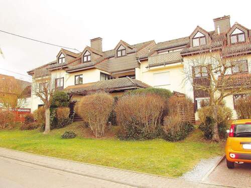 Ansicht aus südwestl. Richtung - 4-Zimmer-Eigentumswohnung in ruhiger Wohnlage von Limburg-Offheim