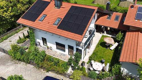 Haus von oben - 6 Zimmer Einfamilienhaus in Sauerlach / Arget