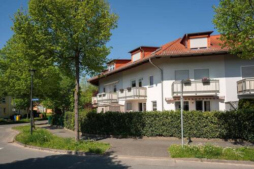 Straßenansicht (2) - Terrassenwohnung mit 78,00 m&sup2; in Jena zum Kaufen