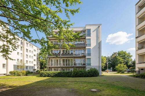 Gartenansicht - Moderne, lichtdurchflutete Familienwohnung in Westend