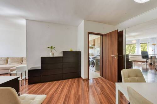 Essen zur Küche - 2 Zimmer Etagenwohnung zur Miete in Stuttgart