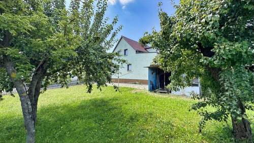 Viel Grün - Einfamilienhaus mit 126,00 m&sup2; in Schirgiswalde-Kirschau zum Kaufen