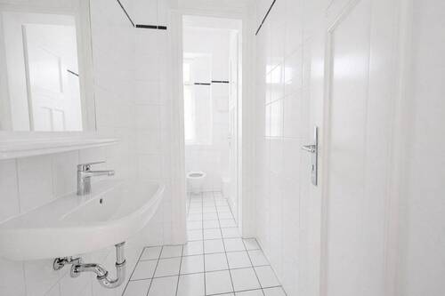 WC - 