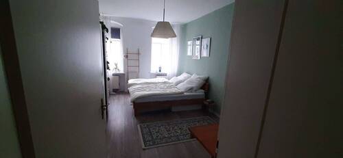 Schlafzimmer 1.jpg - 