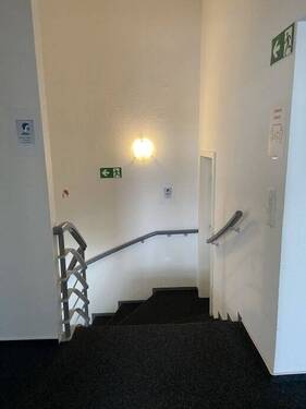 Treppe nach unten - 