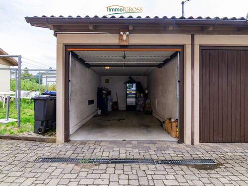 Garage im Außenbereich - 