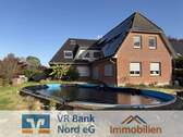 Gartenansicht - Großzügiges Einfamilienhaus in idyllischer Wohnlage