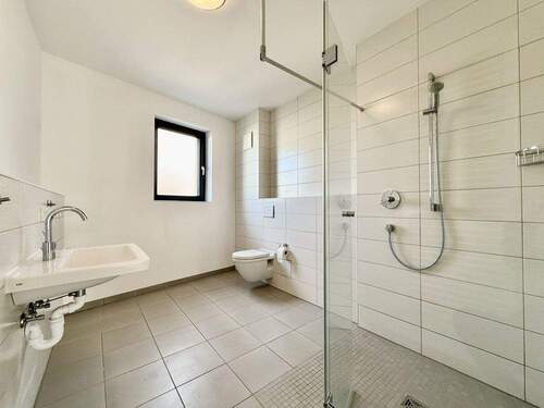 Tageslichtduschbad I - 