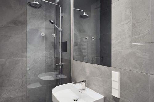 Bad der Gästewohnung - 