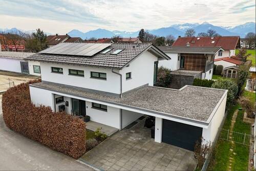 Luftbild - 5 Zimmer Einfamilienhaus in Rosenheim