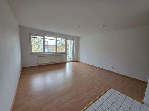 Wohnzimmer - 2 Zimmer Etagenwohnung zur Miete in Stralsund