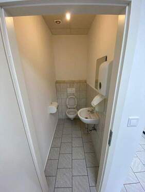 WC - 