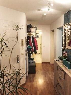 Beispielbild Flur - Etagenwohnung mit 68,00 m&sup2; in Magdala zum Kaufen