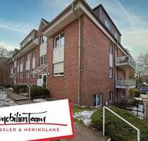 gemütliche 3 Zi. DG-Wohnung in Hamburg Rissen: 74 m² mit Südwest-Loggia & Garage in familiärer Lage