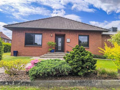 Gebäude Ansicht I - 3 Zimmer Bungalow in Hemmoor