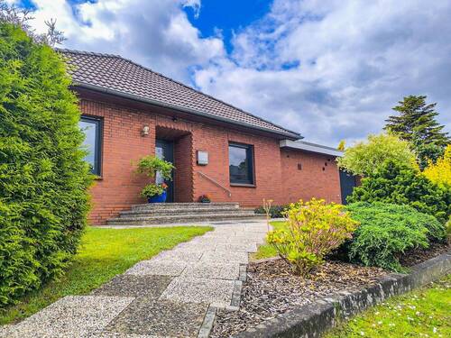 Gebäude Ansicht II - Bungalow mit 91,00 m&sup2; in Hemmoor zum Kaufen