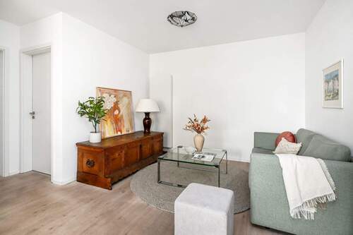 Wohnzimmer - Etagenwohnung mit 78,60 m² in Bielefeld zum Kaufen