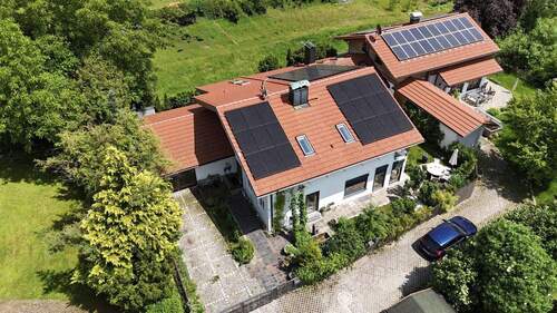 Haus von oben - Einfamilienhaus mit 243,00 m&sup2; in Sauerlach / Arget zum Kaufen