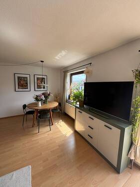 Wohnen / Essen - 2 Zimmer Etagenwohnung in Erlangen