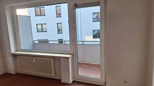 Balkon - 1 Zimmer Etagenwohnung zum Kaufen in Kiel