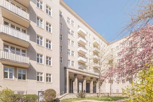 Hausansicht - Wohnen mit Charakter - Architekturklassiker trifft auf Szeneviertel