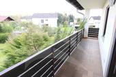 Ostbalkon Anbau - 7 Zimmer Mehrfamilienhaus, Wohnhaus in Landau an der Isar