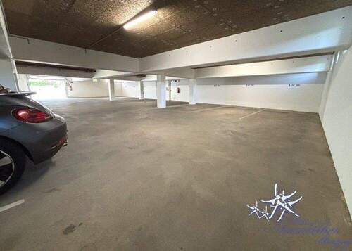 Tiefgaragenstellplatz - 