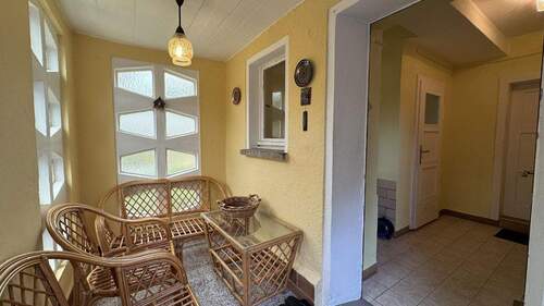 Eingangsbereich - 7 Zimmer Einfamilienhaus zum Kaufen in Neukirch