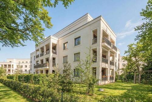 Aussenansicht - Leben im begehrten Schlachtensee Carré mit großzügiger Terrasse und Garten