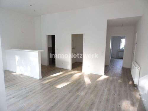 EG links - 2 Zimmer Etagenwohnung in Köln