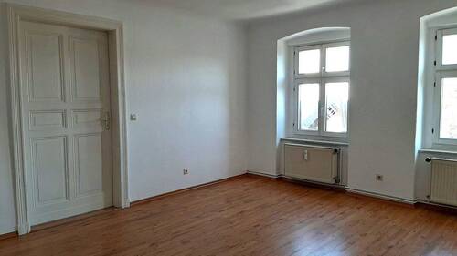 20220303_145357 - 2 Raumwohnung mit Stellplatz - 310,00 EUR Kaltmiete, ca.  75,00 m² Wohnfläche
