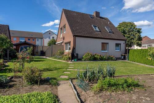 Garten, z.T. mit Nutzgarten - 