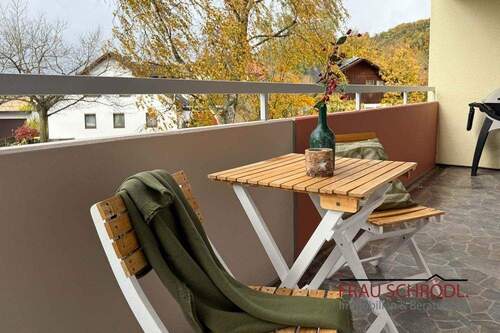 Bild 2 - 3 Zimmer Etagenwohnung zum Kaufen in Rielasingen-Worblingen / Rielasingen