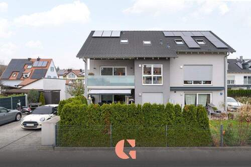 Hausansicht - Moderne Doppelhaushälfte mit zwei Wohneinheiten