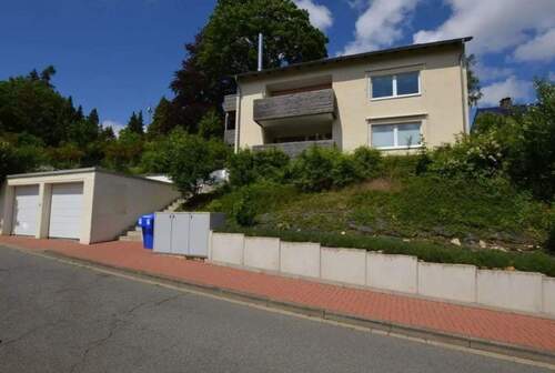 Ansicht Haus - Stilvolle 3-Zimmer-Wohnung mit Blick auf Bad Harzburg, überdachte Loggia, Sauna & Süd-Balkon