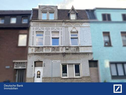 Vorderansicht des Hauses - DU-Alt-Homberg-Für die große Familie!1 - 3-FH mit ca. 207 m² Wfl.!