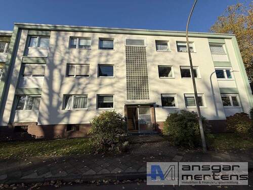 Hausansicht - 4 Zimmer Etagenwohnung zum Kaufen in Mönchengladbach / Dahl