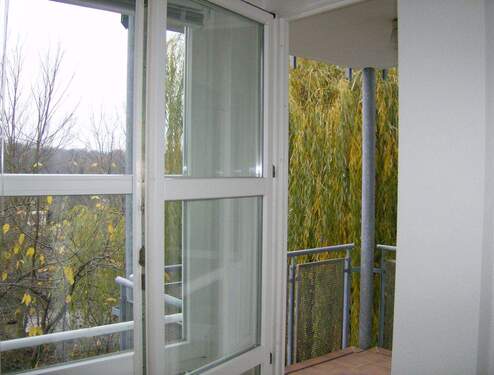 Zugang Balkon vom SZ baugleiche WE im 2. OG - 