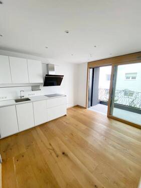 Wohnen und Kochen - 2 Zimmer Etagenwohnung zum Kaufen in München