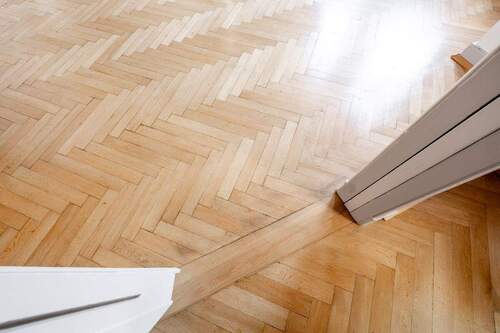 Hochwertiger Boden - 