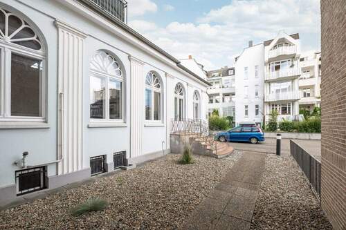 Rückansicht mit zweitem Zugang - 