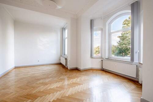 Büro vom Eingang links - 