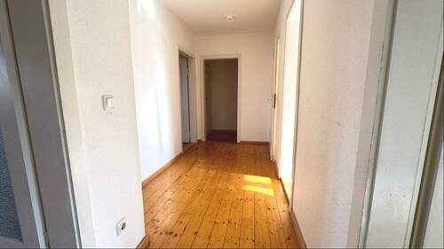 Wohnungsflur - 3 Zimmer Etagenwohnung zum Kaufen in Dresden