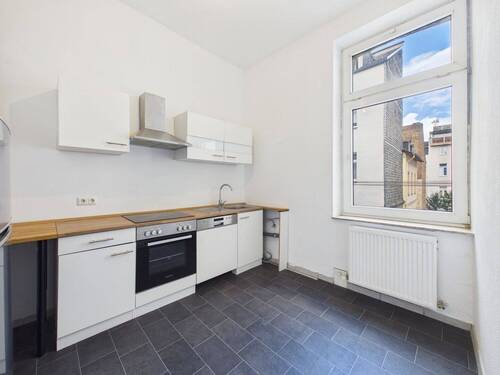 gepflegte Einbauküche - 