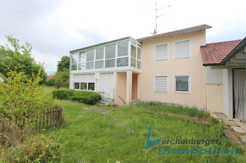 Ansicht vom Garten - 7 Zimmer Einfamilienhaus zum Kaufen in Buchhofen