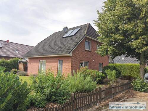 Bild... - Selsingen - gepflegtes, geräumiges und sparsames Einfamilienhaus, Carport in ruhiger Wohnstraße