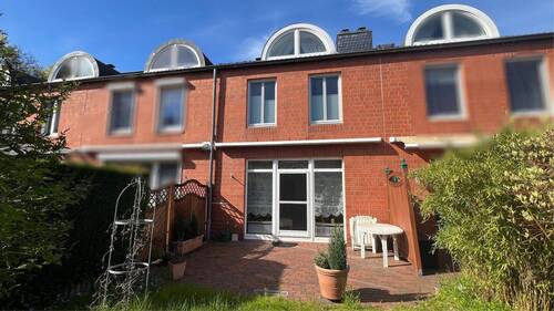 Südseite - 4 Zimmer Reihenmittelhaus zum Kaufen in Glinde