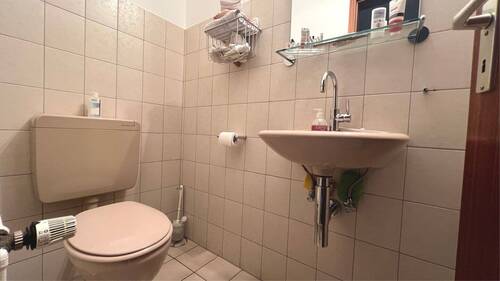 Gäste-WC Erdgeschoss - 
