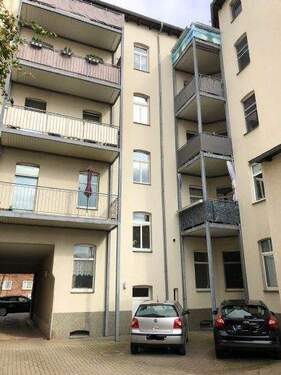 Hofansicht - 3 Zimmerwohnung mit Balkon - 520,00 EUR Kaltmiete, ca.  65,00 m² Wohnfläche