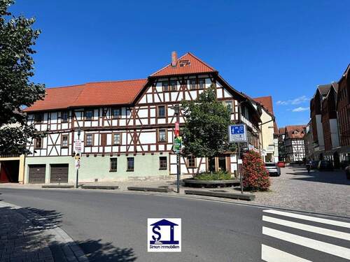 saniert 1993 - 2 Garagen - Wohn - und Geschäftshaus in Schmalkalden - Mach was draus ! 2 Wohnungen + Gewerbe + Doppelgarage jetzt - bis zu 5 Wohnungen möglich !
